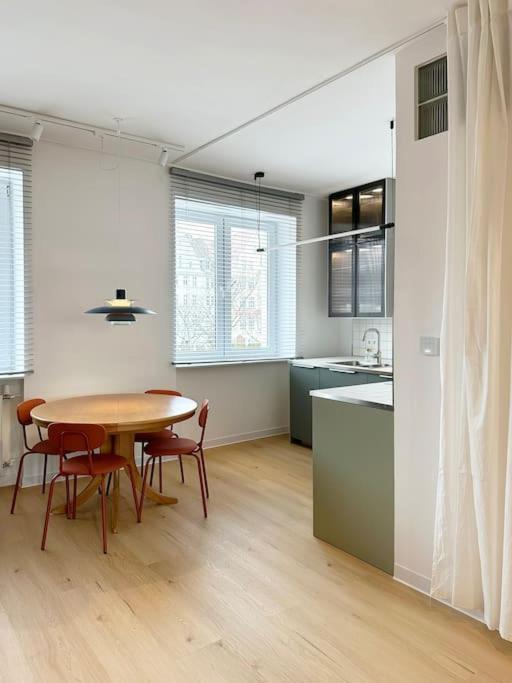 Apartamento Inteligentne Przy Starym Rynku Poznan Exterior foto